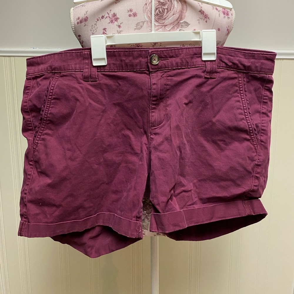 ARIZONA JEANS Shorts Maroon Cotton Blend Size 18